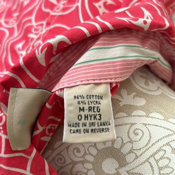 L.L. BEAN Women's Coral and White Anchor Short Sleeve Button Down Blouse M-R - Picture 4 of 4